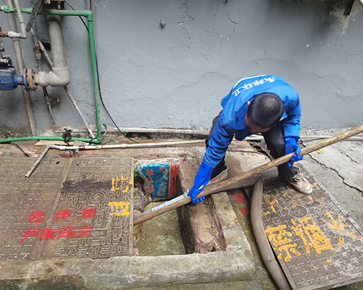侨乡街道开发区清掏化粪池