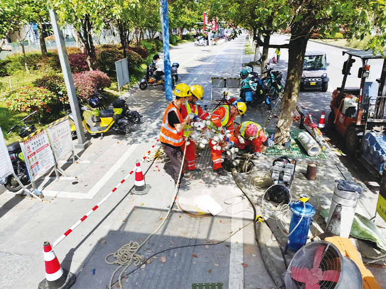  侨乡街道开发区UV-CIPP紫外光固化修复